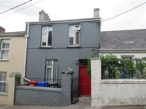 Apartment to rent in Cork .